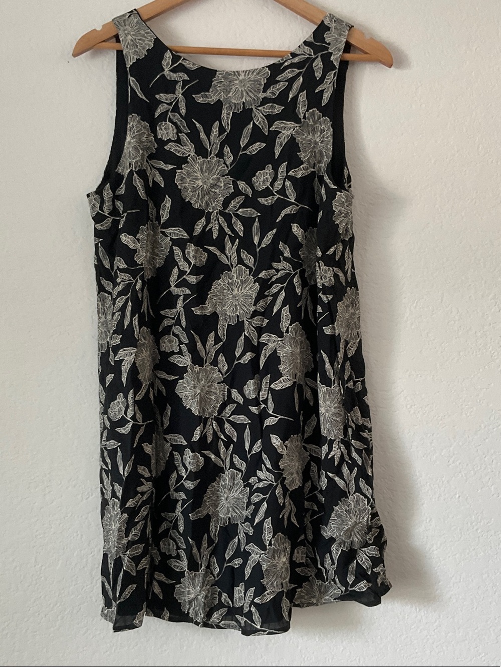 Abercrombie & Fitch Black Floral Sleeveless A-Line Dress Medium